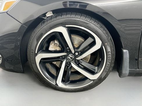 Used 2019 Honda Accord Sport image 33