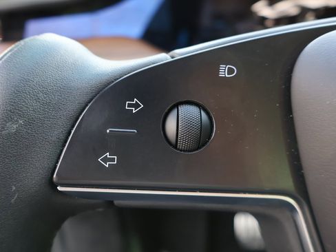 Used 2021 Tesla Model S Plaid image 45