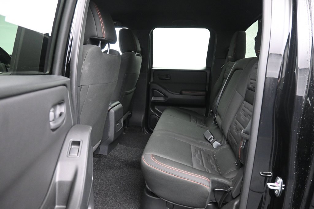 Used 2026 Nissan Frontier PRO-4X AWD/4WD image 25