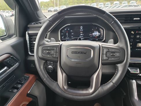 Used 2024 GMC Sierra 1500 Denali Ultimate image 18