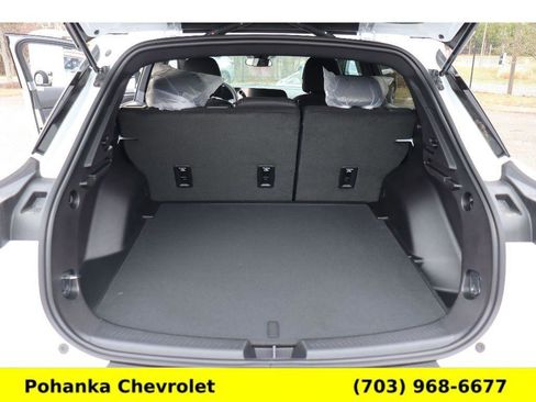 New 2026 Chevrolet Equinox EV LT image 24