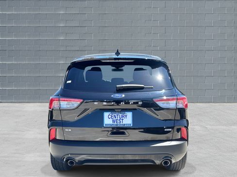 Used 2022 Ford Escape SE w/ SE Sport Appearance Package FWD image 4