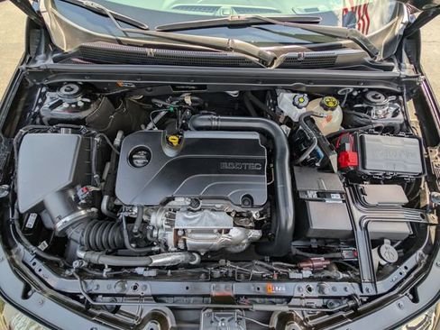 Used 2023 Chevrolet Malibu LT FWD image 25