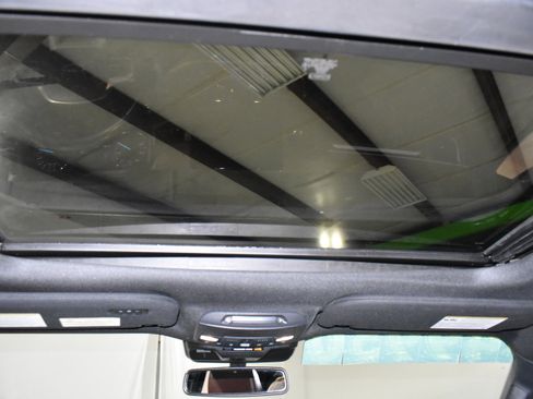 Used 2024 Ford Expedition Limited image 31