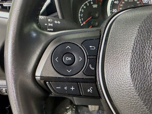 Used 2022 Toyota Corolla SE image 14