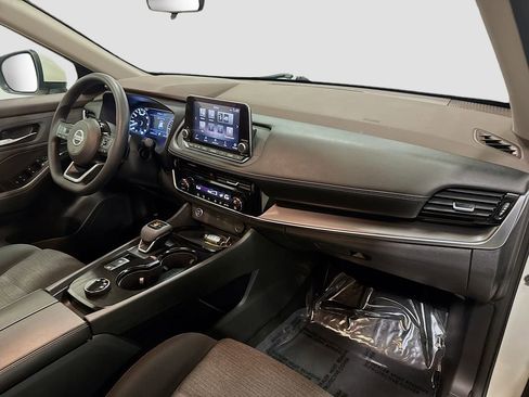 Used 2021 Nissan Rogue SV image 34