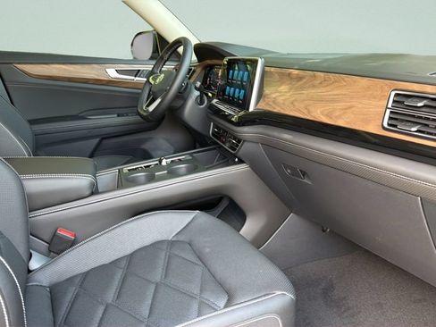 New 2026 Volkswagen Atlas SE FWD image 37