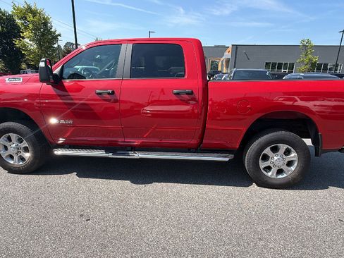 Used 2026 RAM 2500 Big Horn AWD/4WD image 11