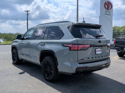 Used 2026 Toyota Sequoia Platinum AWD/4WD image 3