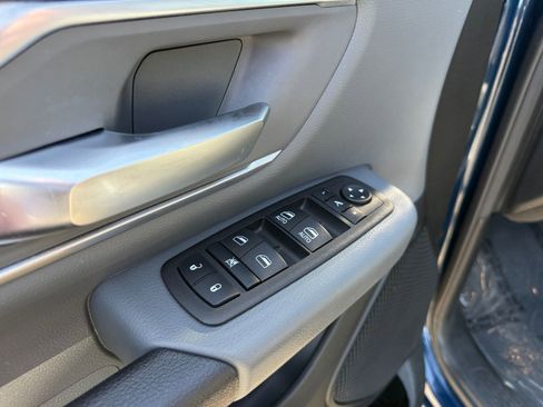 Used 2023 RAM 1500 Big Horn AWD/4WD image 22