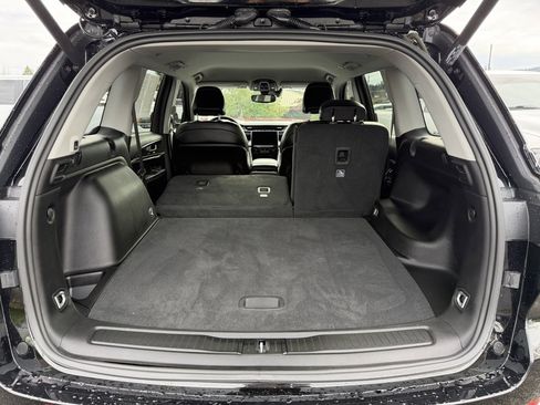 Used 2023 Jeep Grand Cherokee Limited image 11