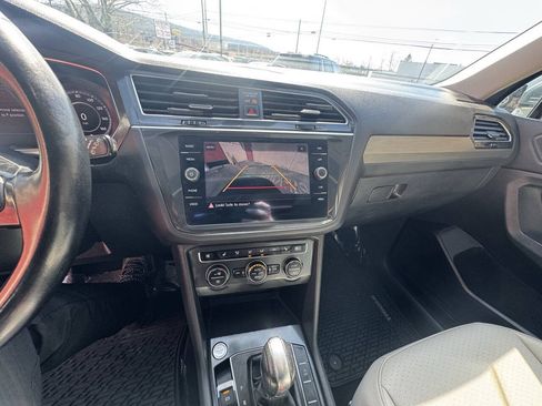 Used 2019 Volkswagen Tiguan SEL AWD/4WD image 37