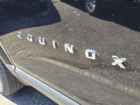 Used 2025 Chevrolet Equinox LT FWD image 9