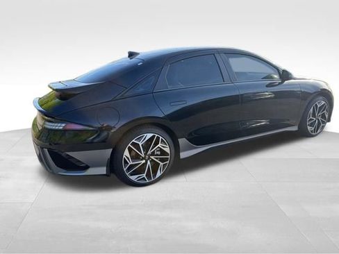 Used 2024 Hyundai Ioniq 6 SEL image 6