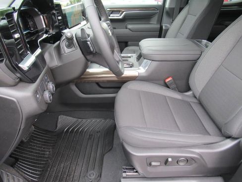New 2025 Chevrolet Silverado 1500 LT image 17