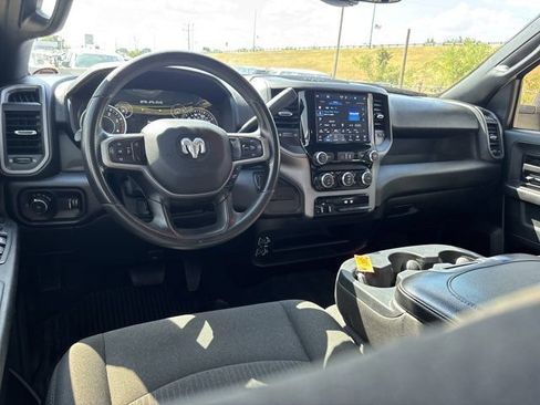 Used 2024 RAM 2500 Tradesman w/ Chrome Appearance Group AWD/4WD image 16