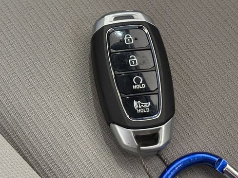 Used 2025 Hyundai Venue SEL FWD image 23