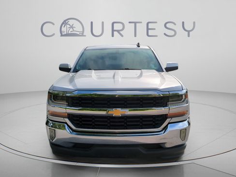Used 2017 Chevrolet Silverado 1500 LT w/ All Star Edition RWD image 9