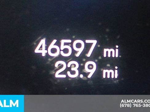 Used 2023 Porsche Cayenne S Platinum w/ Premium Package Plus image 40