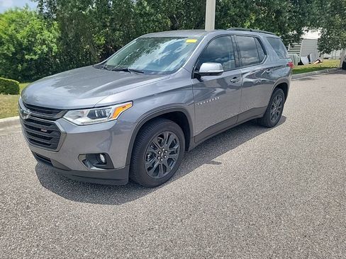 Used 2020 Chevrolet Traverse RS FWD image 1
