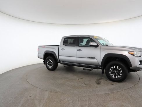 Used 2021 Toyota Tacoma SR image 25