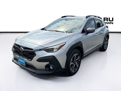 Used 2025 Subaru Crosstrek 2.5i Premium AWD/4WD image 3