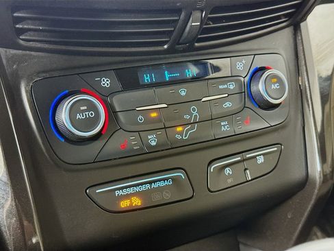 Used 2017 Ford Escape Titanium FWD image 18