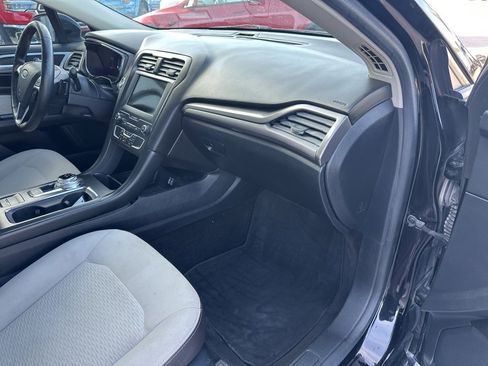 Used 2019 Ford Fusion SE w/ Equipment Group 151A image 55