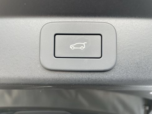 New 2026 Land Rover Range Rover Sport SE AWD/4WD image 37