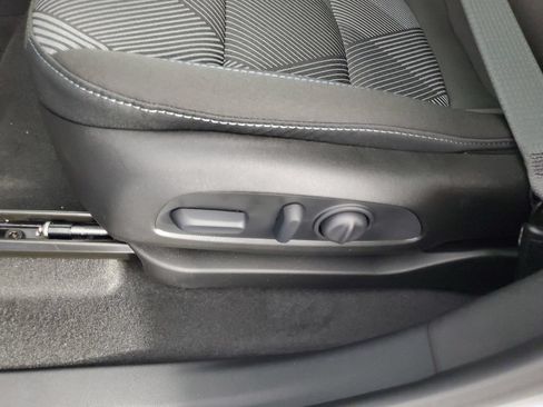 New 2027 Chevrolet Bolt LT w/ Comfort Package FWD image 27