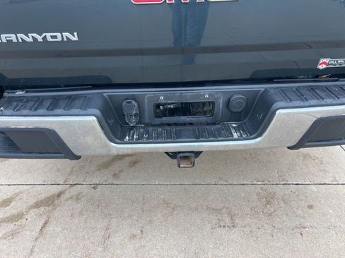 Used 2017 GMC Canyon SLT w/ Driver Alert Package image 7