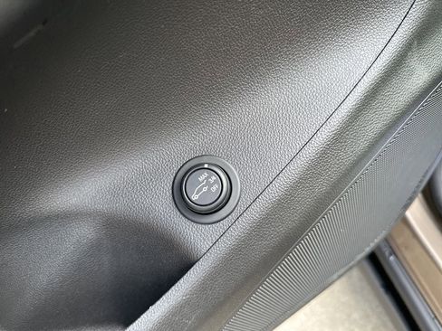 Used 2017 Buick Envision Preferred image 17