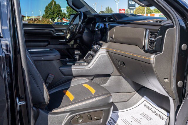 Used 2022 GMC Sierra 1500 AT4 w/ Technology Package AWD/4WD image 23