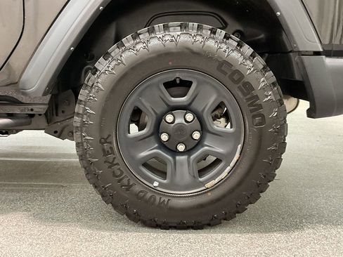 Used 2023 Jeep Wrangler Sport AWD/4WD image 30