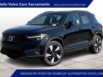 New 2025 Volvo EX40 Core w/ Climate Package