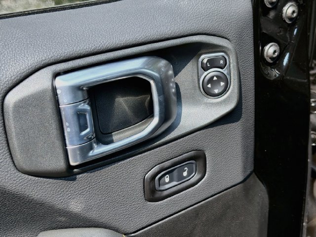 New 2026 Jeep Wrangler Unlimited Sahara AWD/4WD image 16