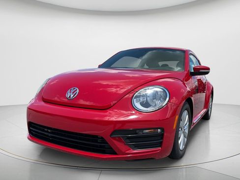 Used 2019 Volkswagen Beetle 2.0T S FWD image 1