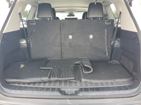 Certified 2024 Toyota Grand Highlander AWD image 9