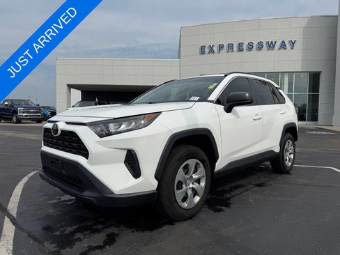 Used 2020 Toyota RAV4 LE w/ Carpet Mat Package FWD image 1