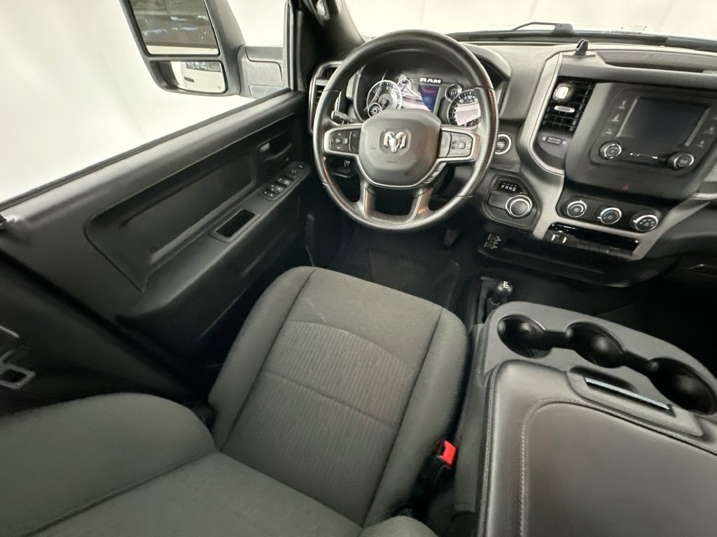 Used 2024 RAM 2500 Tradesman w/ Chrome Appearance Group AWD/4WD image 9