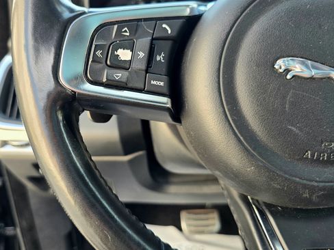 Used 2018 Jaguar E-PACE R-Dynamic HSE AWD/4WD image 30