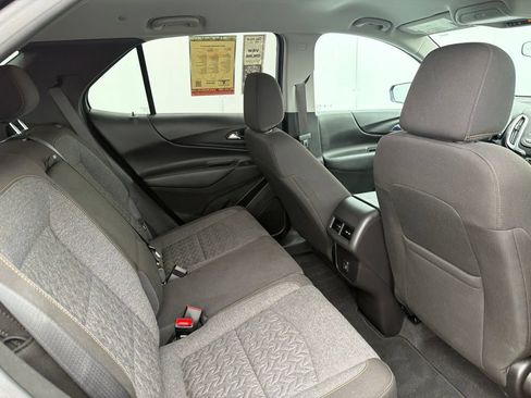 Used 2024 Chevrolet Equinox LT FWD image 6