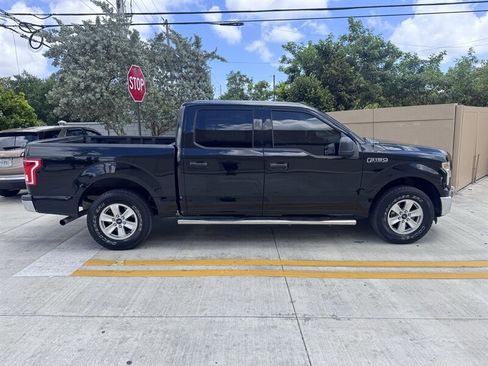 Used 2016 Ford F150 XLT image 4