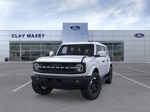 New 2026 Ford Bronco Outer Banks AWD/4WD image 2