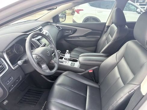 Used 2022 Nissan Murano SV FWD image 9