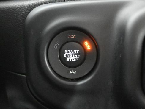 Used 2019 Jeep Wrangler Unlimited Sport S image 30