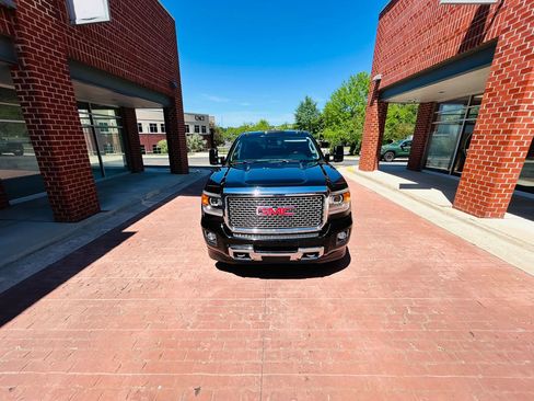 Used 2015 GMC Sierra 3500 Denali w/ Duramax Plus Package AWD/4WD image 2