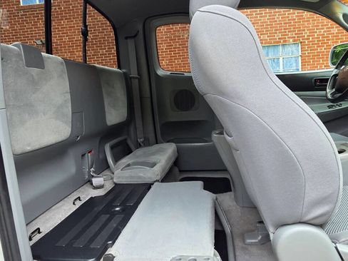 Used 2005 Toyota Tacoma PreRunner RWD image 22