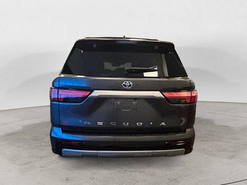 Used 2023 Toyota Sequoia 4WD image 4