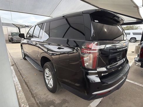 Used 2023 Chevrolet Suburban LS image 4